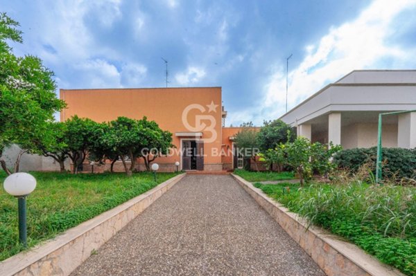 casa indipendente in vendita a Carmiano