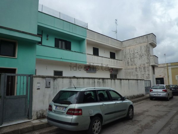 locale commerciale in vendita a Carmiano