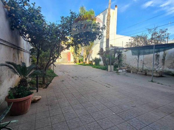 casa indipendente in vendita a Carmiano