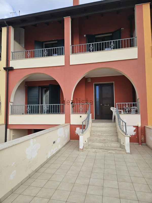 casa indipendente in vendita a Carmiano