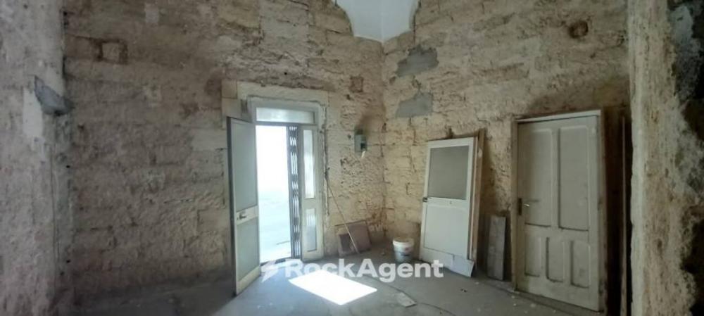 negozio in vendita a Carmiano