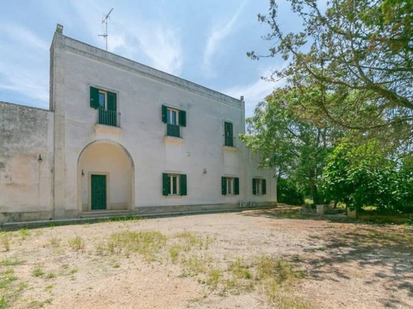 casa indipendente in vendita a Carmiano in zona Magliano