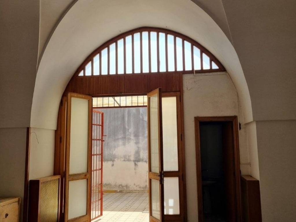 negozio in vendita a Carmiano