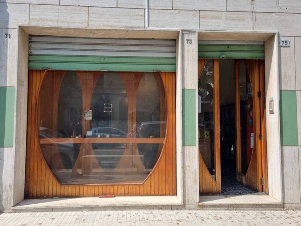 negozio in vendita a Carmiano