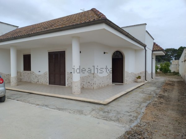 casa indipendente in vendita a Carmiano