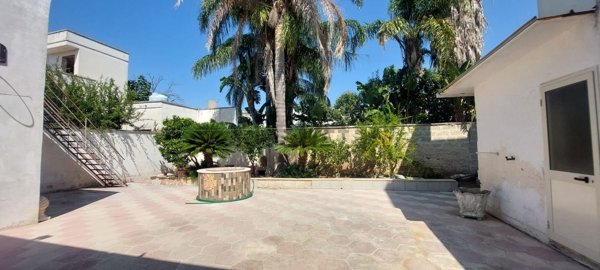 casa indipendente in vendita a Carmiano