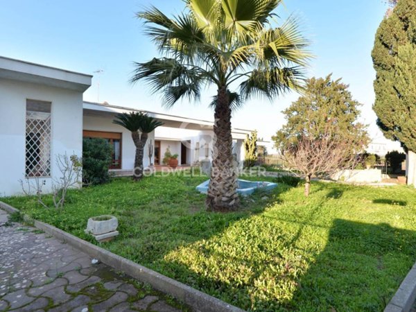 casa indipendente in vendita a Carmiano