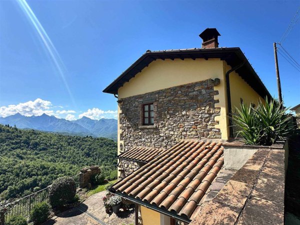 casa indipendente in vendita a Carmiano in zona Magliano