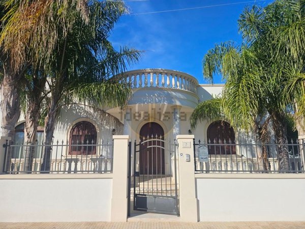 casa indipendente in vendita a Carmiano