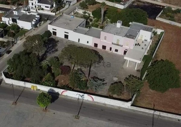 villa in vendita a Carmiano