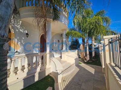 casa indipendente in vendita a Carmiano