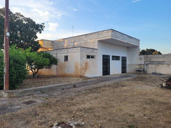 negozio in vendita a Carmiano