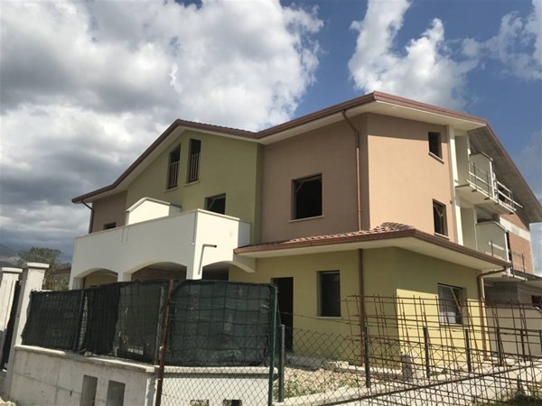 appartamento in vendita a Carmiano in zona Magliano