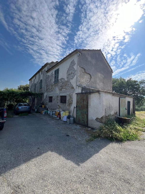 casa indipendente in vendita a Carmiano in zona Magliano