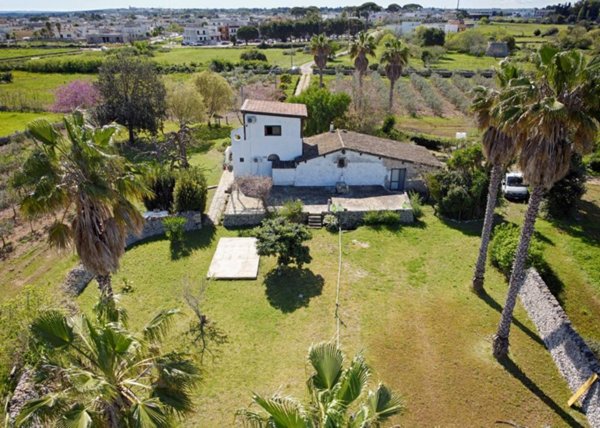 casa indipendente in vendita a Carpignano Salentino