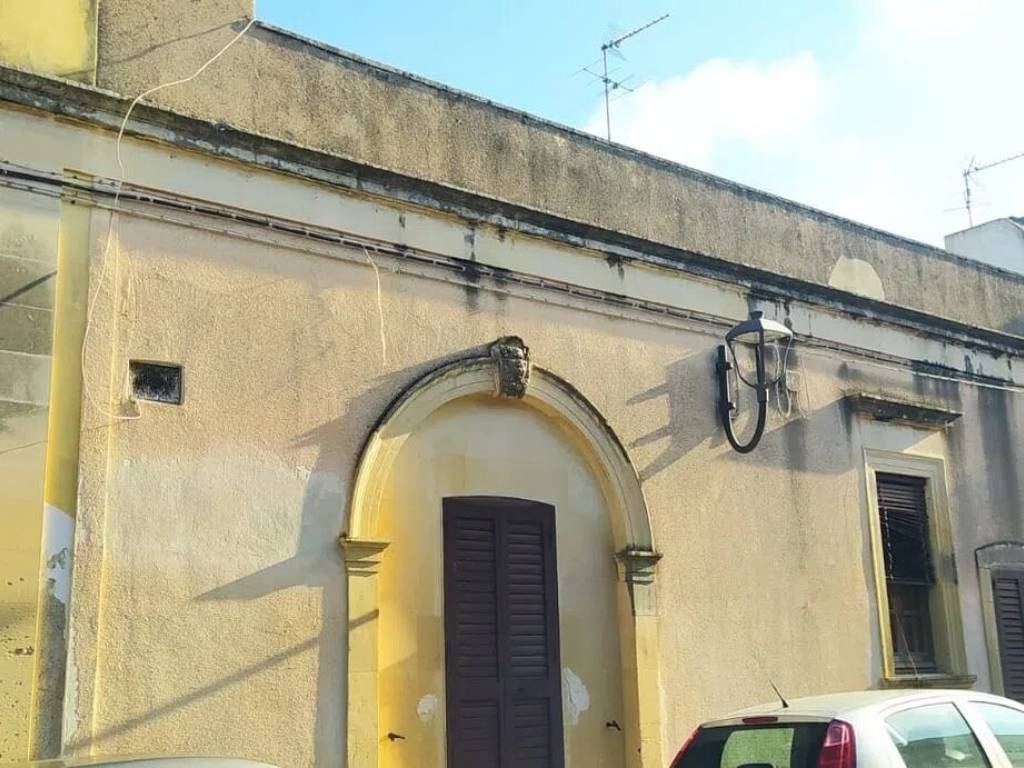 casa indipendente in vendita a Carpignano Salentino in zona Serrano