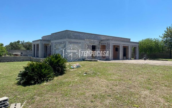 casa indipendente in vendita a Carpignano Salentino