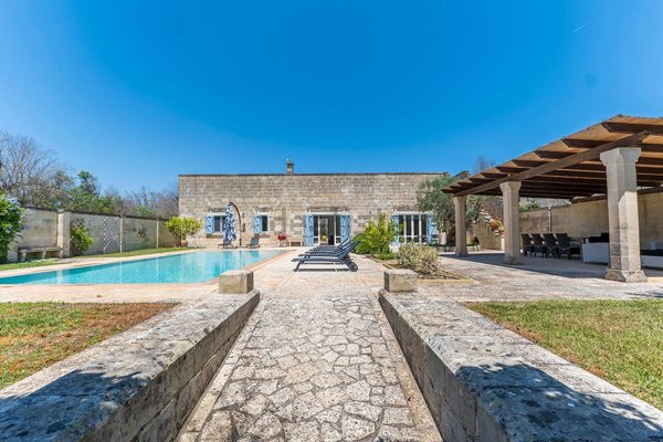 casa indipendente in vendita a Carpignano Salentino