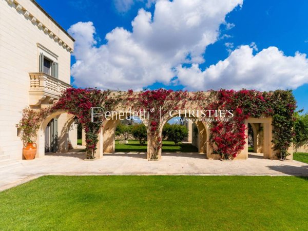 casa indipendente in vendita a Carpignano Salentino