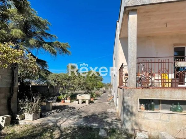 casa indipendente in vendita a Carpignano Salentino
