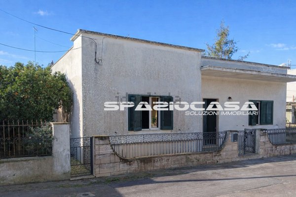 casa indipendente in vendita a Carpignano Salentino in zona Serrano