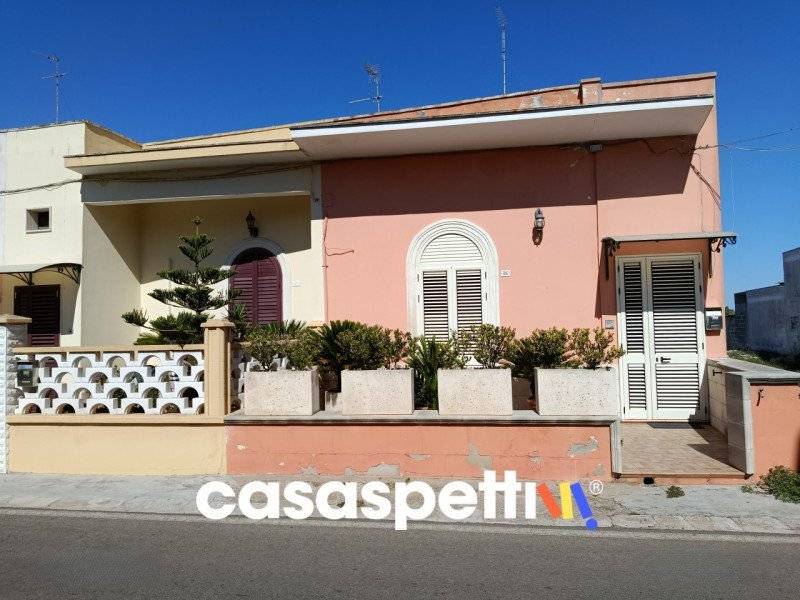casa indipendente in vendita a Carpignano Salentino in zona Serrano