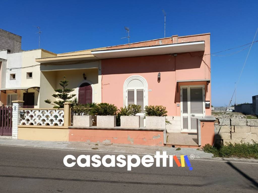 casa indipendente in vendita a Carpignano Salentino in zona Serrano