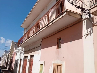 intera palazzina in vendita a Casarano