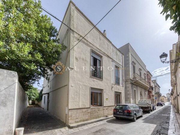 casa indipendente in vendita a Casarano