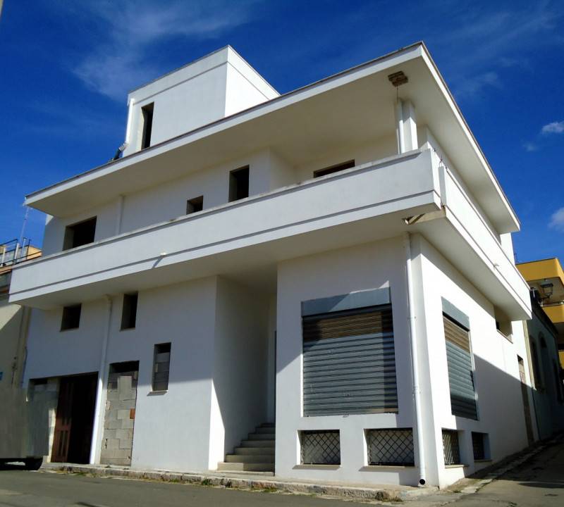 intera palazzina in vendita a Casarano