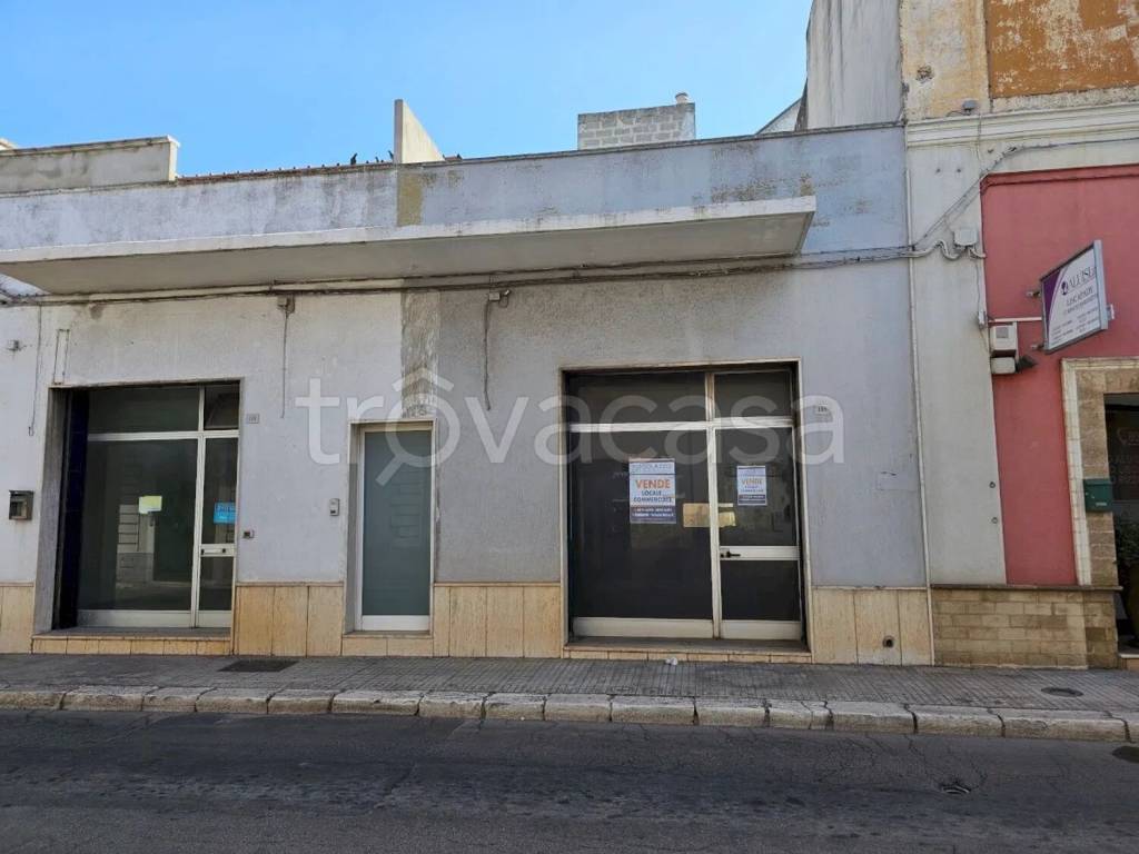 negozio in vendita a Casarano