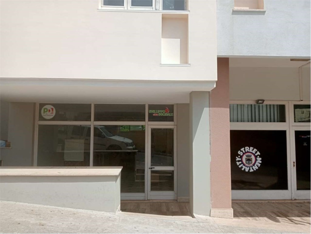 negozio in vendita a Casarano