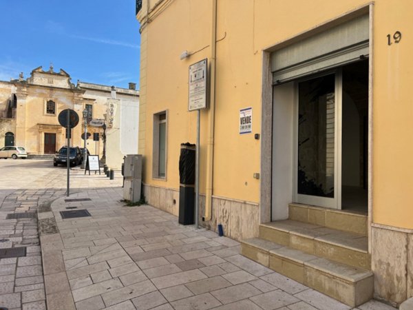 negozio in vendita a Casarano