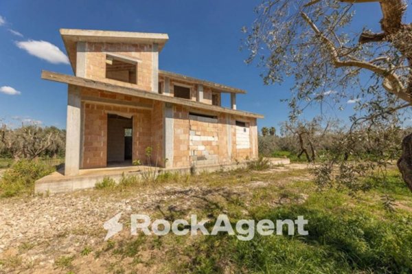 casa indipendente in vendita a Casarano