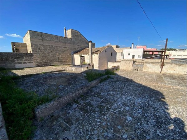 negozio in vendita a Casarano