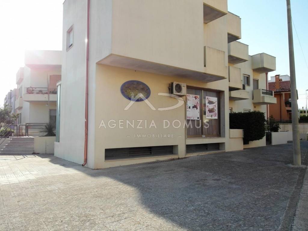 negozio in vendita a Casarano