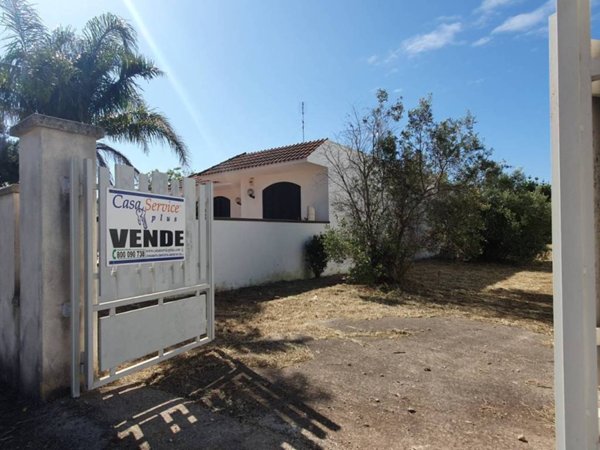 casa indipendente in vendita a Casarano