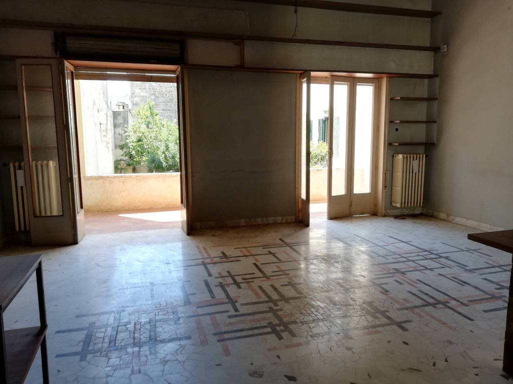 intera palazzina in vendita a Casarano