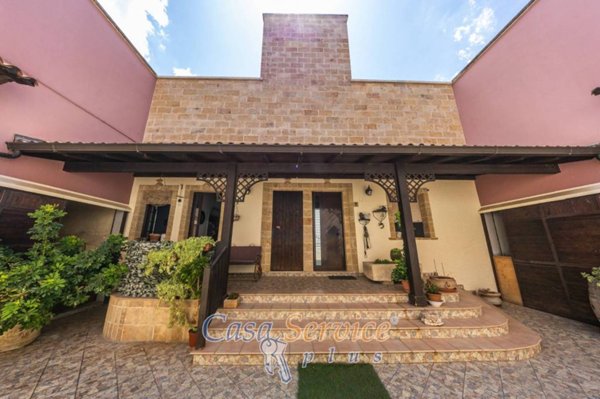 casa indipendente in vendita a Casarano
