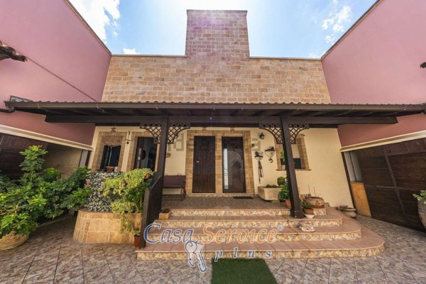 casa indipendente in vendita a Casarano