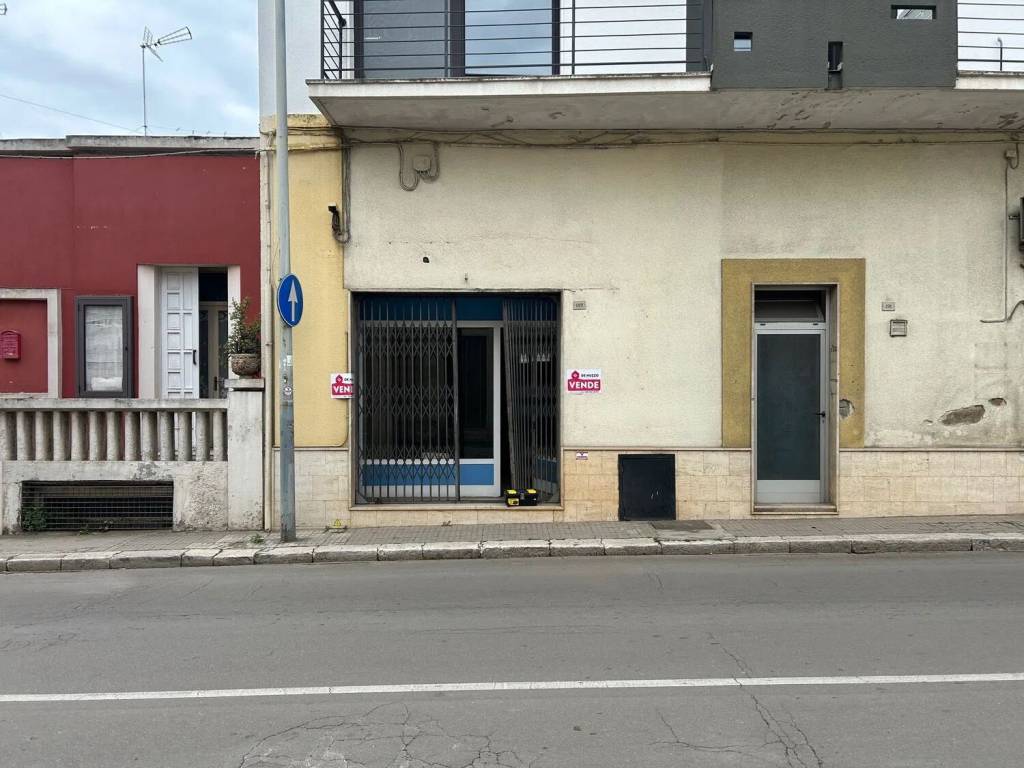 negozio in vendita a Casarano