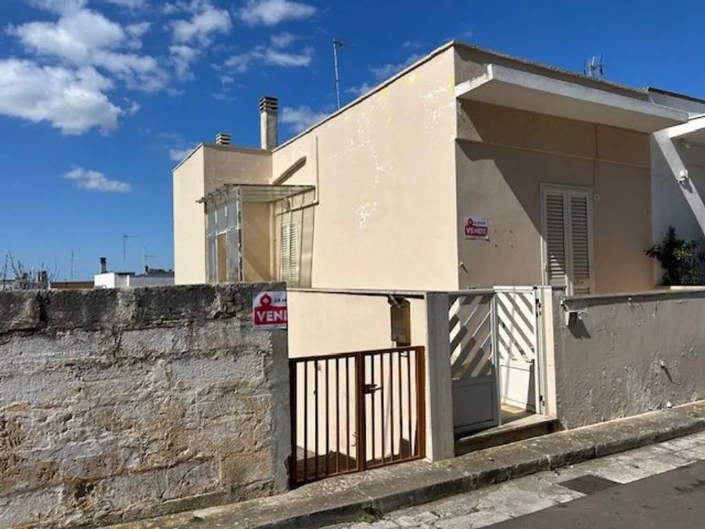 casa indipendente in vendita a Casarano