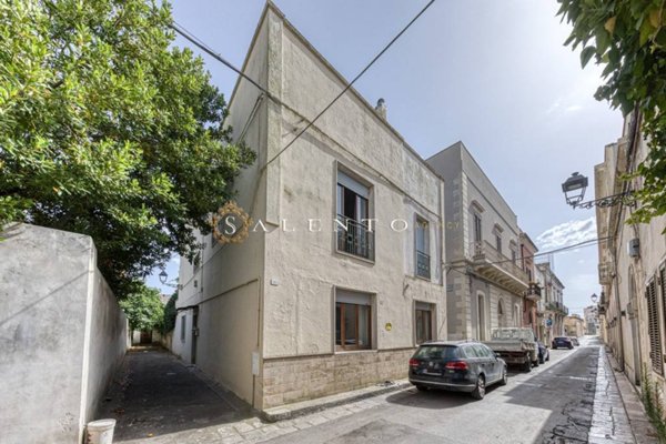 casa indipendente in vendita a Casarano