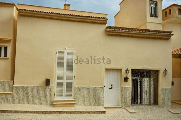 casa indipendente in vendita a Casarano