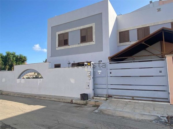 casa indipendente in vendita a Casarano