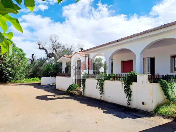 casa indipendente in vendita a Casarano