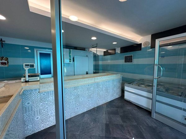 negozio in vendita a Casarano