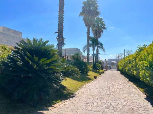 casa indipendente in vendita a Casarano