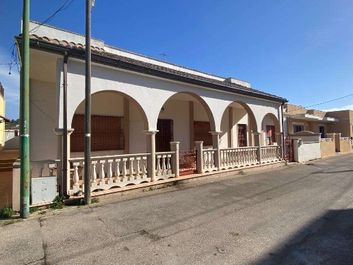 casa indipendente in vendita a Casarano