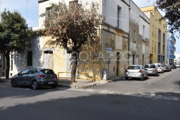 casa indipendente in vendita a Casarano